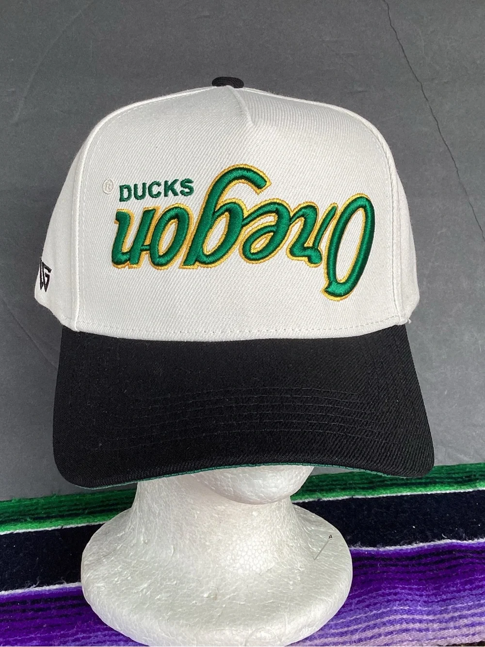 Woodngrail Oregon Ducks Upside Down Script Hat NWT